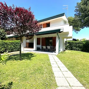  Ferienhaus Villaggio Danubio Italien