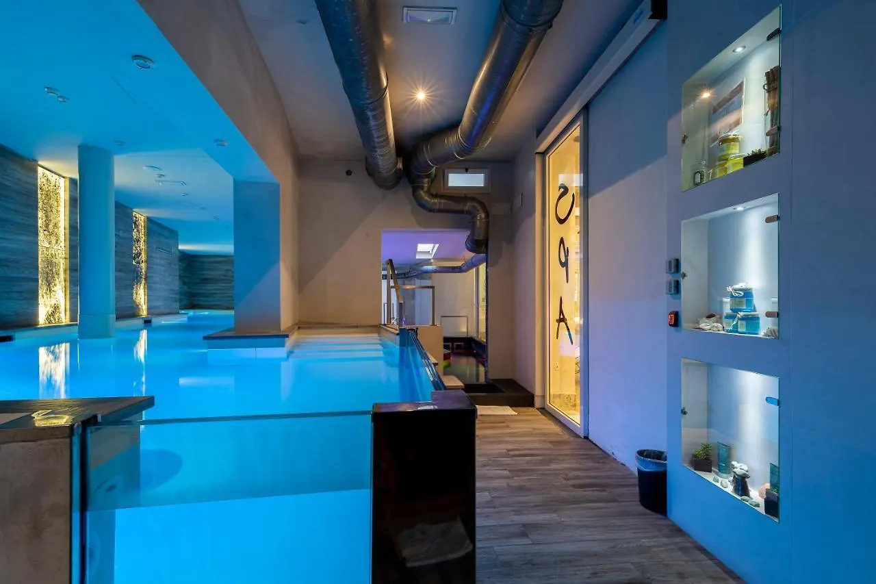 Hotel Columbia Wellness & Spa Montecatini Terme 4*,